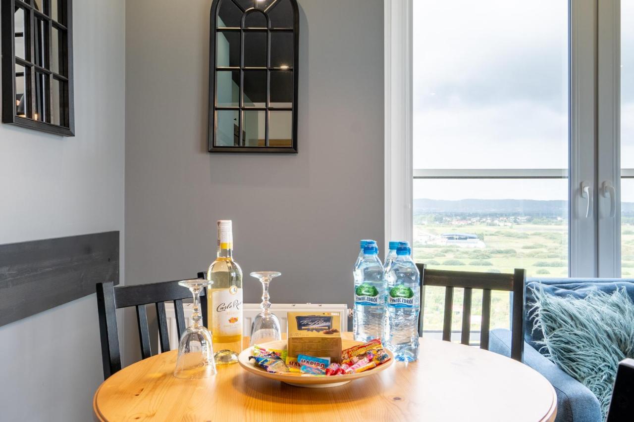 Apartament Aquatower Oliwia & Laura Rekin レダ エクステリア 写真