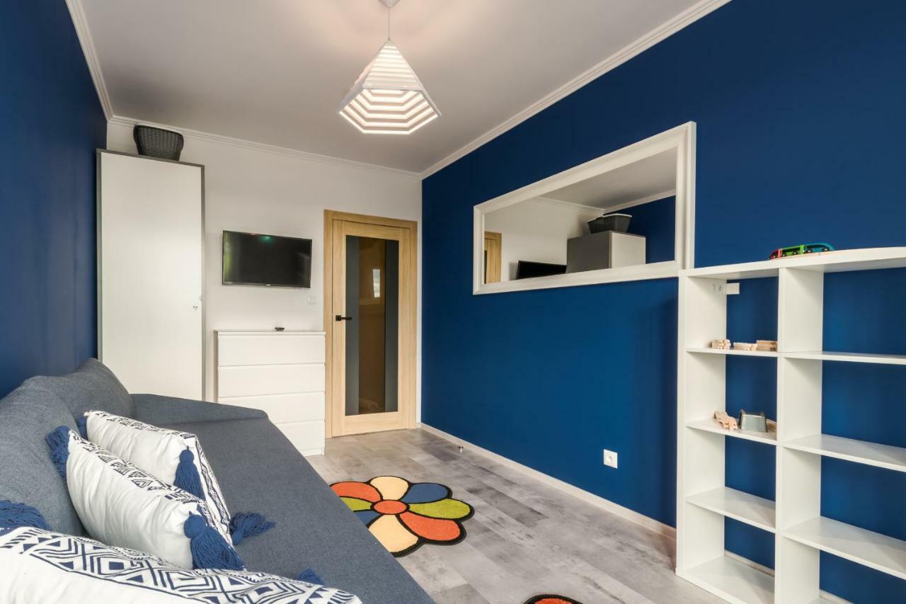Apartament Aquatower Oliwia & Laura Rekin レダ エクステリア 写真